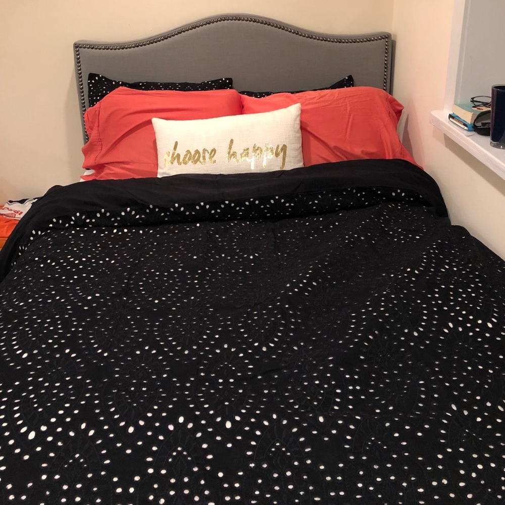PBTeen Black Eyelet Duvet